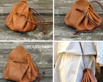 Leather bag in 4 sizes, made of brown leather with an antique look