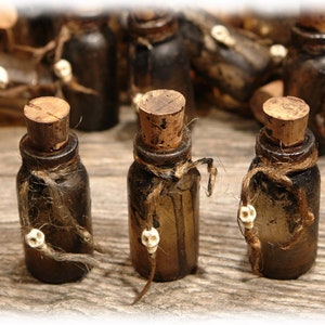 Aged Halloween vial, dark siffig image 4