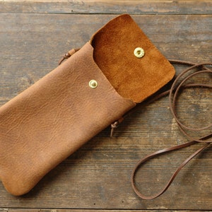 2 in 1 mobile phone bag for max. 16.7 x 8.1 cm mobile phones made of brown leather in an antique look / antique look for hanging around your neck image 2