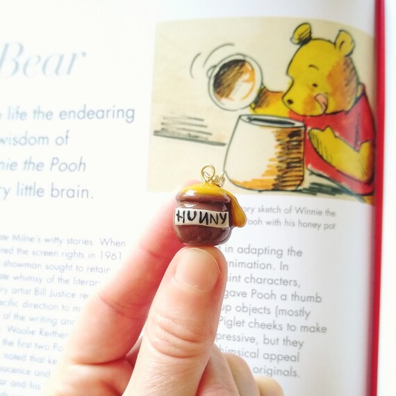 pooh bear disneybound
