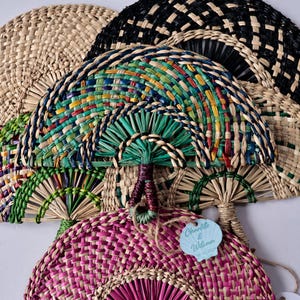 Handwaaier van zeegras als huwelijksbedankje | Boho strandgastencadeau (met gepersonaliseerd label)