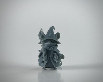 Mouse Wizard DnD Miniature, Unpainted Resin, 28mm or 32mm