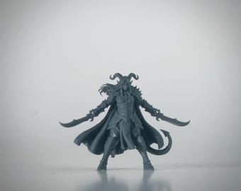 Dual-Wielding Female Tiefling DnD Miniature, Unpainted Resin, 28mm or 32mm