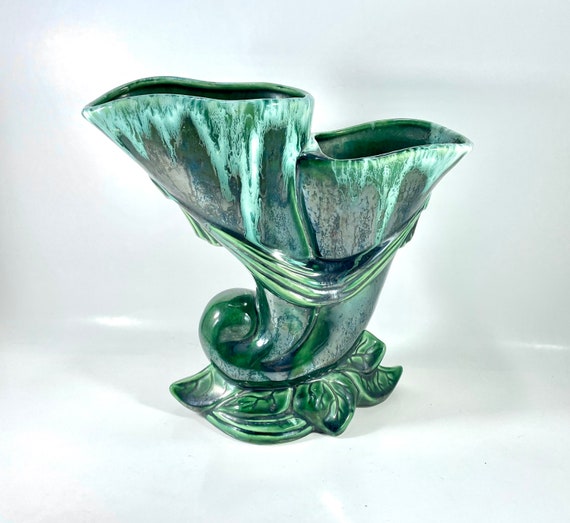 Vintage Green Pottery Two-sided Art Deco Scroll Planter Vase Retro