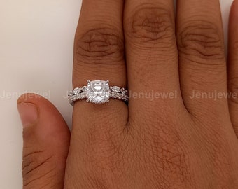 Fede nuziale con set da sposa Moissanite da 2,70 CT, anello in oro bianco massiccio 10/14K, set di anelli con diamanti a taglio cuscino, fascia abbinata per l'eternità completa.