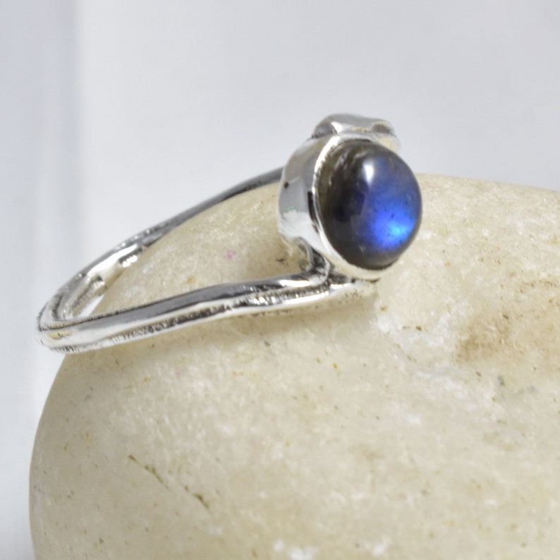 Sterling Silver 925 Labradorite Studded Tree Style Ring,Twig Ring,Tree Bark Ring,Nature Inspired,Branch Women Ring,Silver Tree Bark Ring