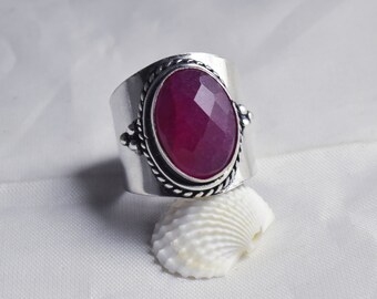 Indian Ruby Ring, 925 Sterling Silver Ring, Handmade Ring, Oval Gemstone Ring, Faceted Ruby Ring, Ruby Stone Jewelry, Boho Handmade Ring.