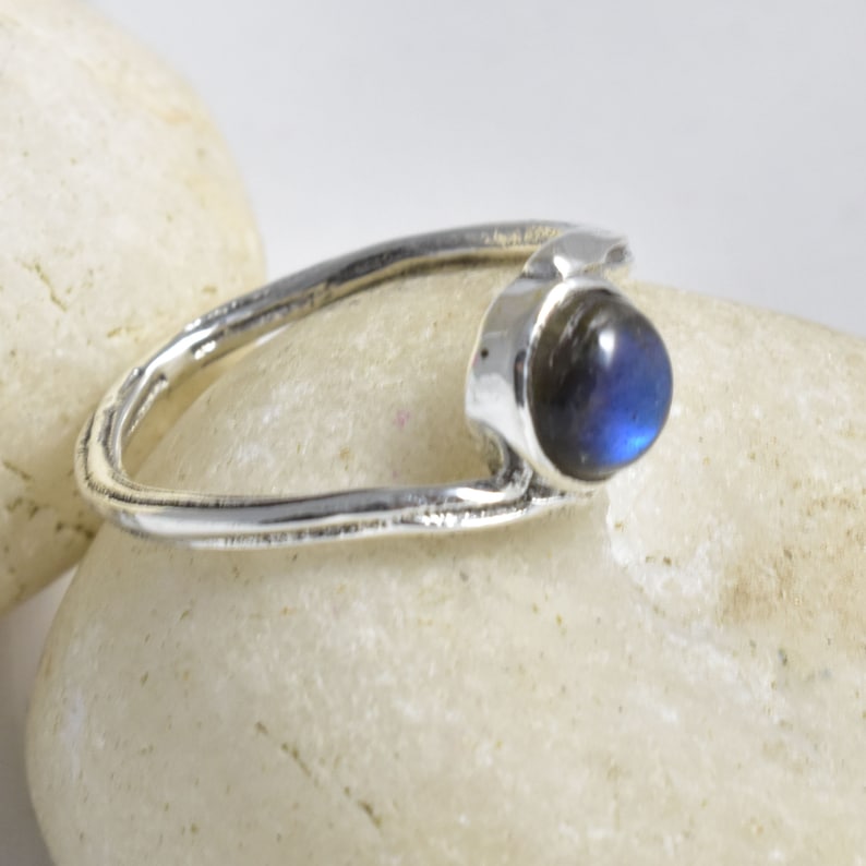 Sterling Silver 925 Labradorite Studded Tree Style Ring,Twig Ring,Tree Bark Ring,Nature Inspired,Branch Women Ring,Silver Tree Bark Ring