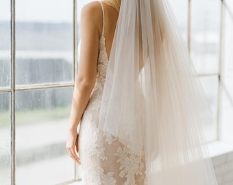 Drop Wedding Veil, Over the Face Veil, Blusher Veil, Fingertip Veil, Flowy Veil, Bridal Veil Voluminous Veil Short two layers veil fingertip