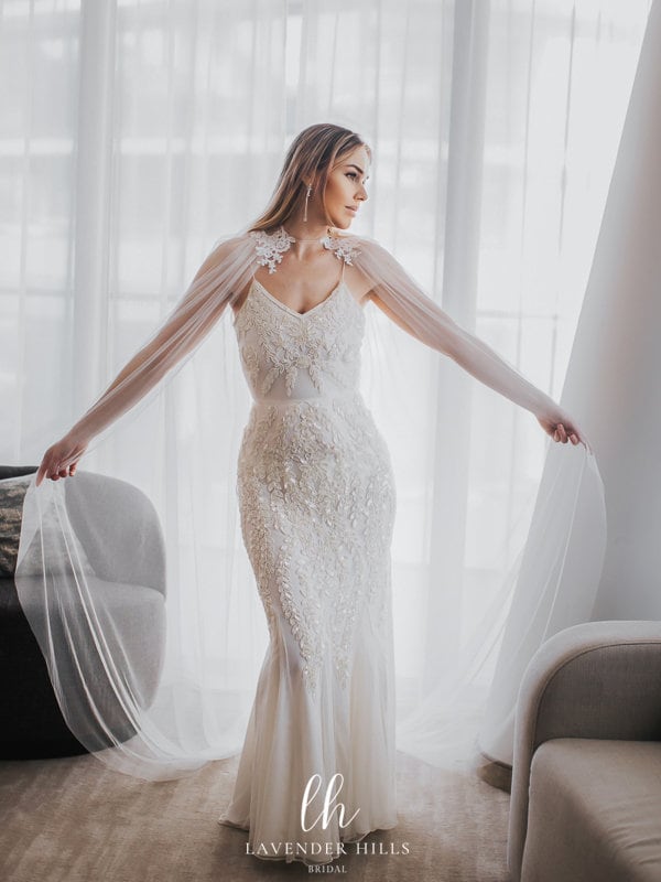 Bridal cape Wedding veil cape Bridal cape English net Cape capelet Modern veil Draped bridal cape coverup bridal cover up shoulder train