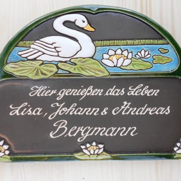 Keramikschild eleganter Schwan