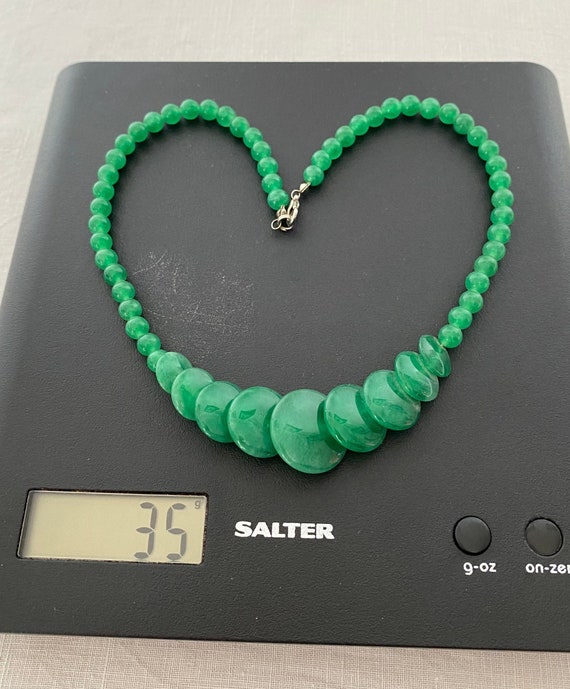 Really Lovely Vintage Green Glass Bead Necklace