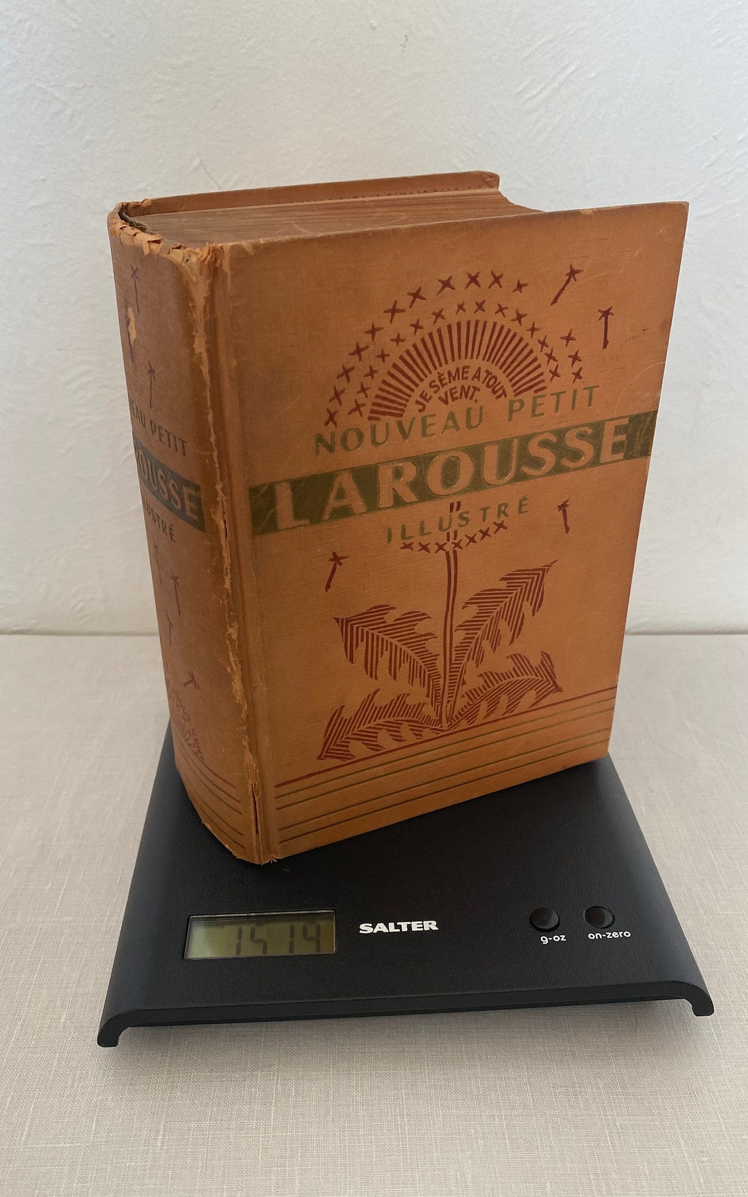 Je Seme A Tout Vent Nouveau Petit Larousse Illustre French