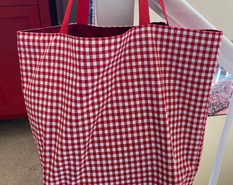 Red Polka Dot Tote Bag. (E1)