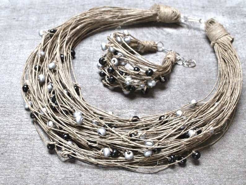 Natürliches Leinenband Schmuckset, Boho Statement Kette mit Holzperlen, Silberperlen Kette & Armband, Geschenk für Frauen zum 50 Bild 8