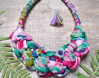 colorful flower print textile necklace, statement fabric necklace for spring outfit, unique crochet bib necklace, romantic boho accessories