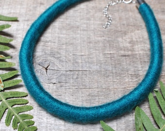 eco friendly teal green woven rope necklace, yarn wrapped fabric necklace, everyday simple jewelry, autumn jewelry, vegan gift for her