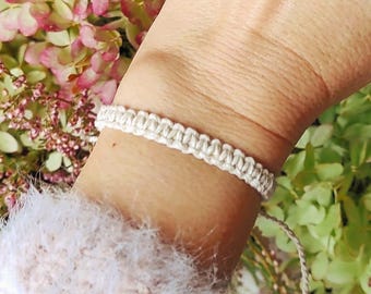 Adjustable Thin Natural Hemp Bracelet: Vegan Hippie Jewelry, Light Beige Supernatural Bracelet