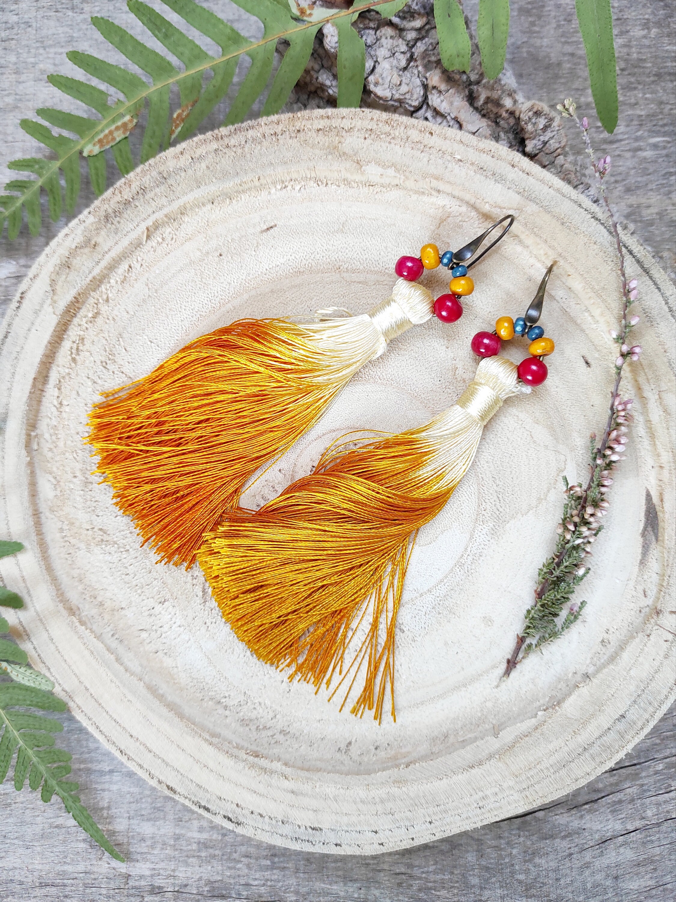 Mustard Beaded Tassel Statement Earrings Mustard beaded fringe earrings – De main image 3