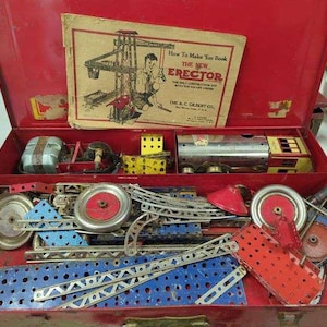 A C Gilbert The New Erector Set & Manual