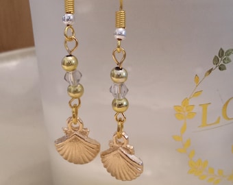 Gold Clam shell