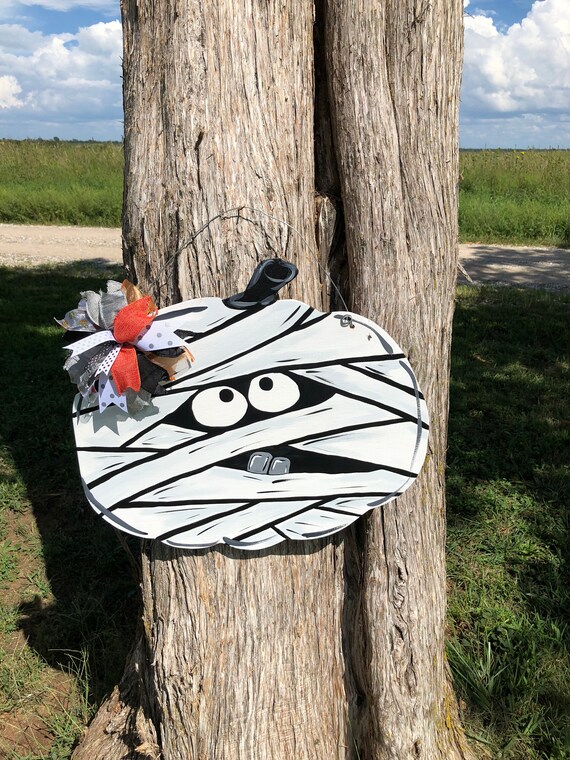 Mummy Door Hanger Pumpkin Door Hanger Halloween Door Hanger Halloween Decor Fall Decor Fall Door Hanger Halloween Wreath