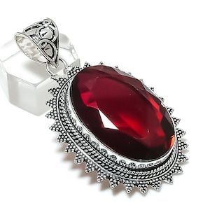 Collar con colgante de granate rojo, colgante de piedra preciosa de plata de ley 925, colgante hecho a mano con granate de corte ovalado, joyería de granate, regalo de boda para ella/él