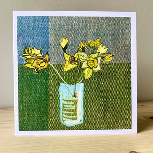 Cartão de arte de narciso, arte de flores da primavera, em branco para sua mensagem, cartão de dia dos pais, saudações de Páscoa