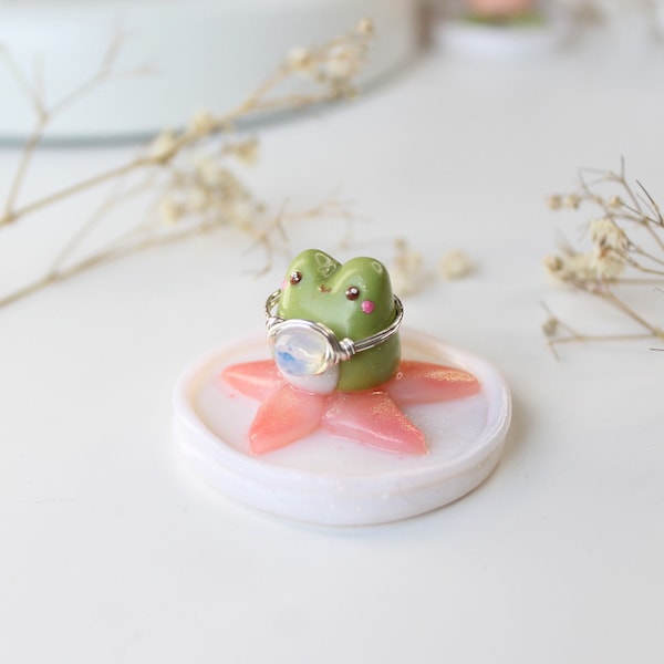 Kawaii Frog Ringholder, Animal Crossing New Horizons, Cute Frog Accessoires, Polymer Clay Charms