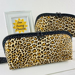 Stylish Toiletry Set Travel Bag Cosmetic Hair Bag Zippered Beauty Bag Mom Teen and Me Bag Diaper Wipes Bag Leopard Makeup Clutch Trinket Bag image 6