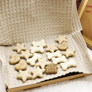 Dog Christmas Gift -Personalized Box Of Dog Treats - Dog Xmas Gift Box - Puppy Treats - Doggy Christmas Present- Doggy Treats image 2