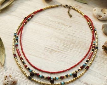 Meerstrengige ketting met bohokralen: etnische tribale sieraden