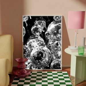 Cartel de bola de discoteca, estampados funky, arte de pared retro de los años 70, impresión de Mirrorball Taylor, póster en blanco y negro, decoración de dormitorio universitario, arte femenino de moda