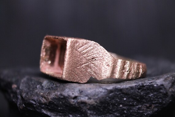 Ancient medieval viking ring Gem