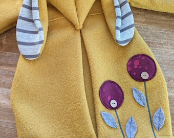 Woolen coat lined with floral motifs and rabbit ears, optionally unlined