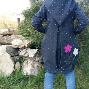 Softshell coat size 104 only available once