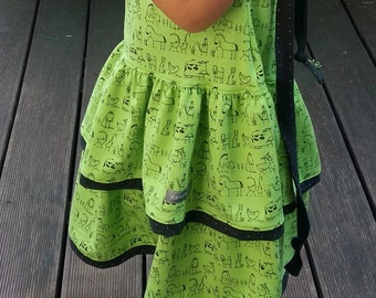 Trägerkleid mit zwei Volants in Apfelgrün mit Tierfiguren Bauernhof aus Bio-Jersey für Geburtstag Schuleinführung Hochzeit Freizeit