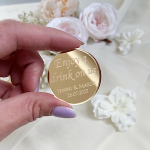 Fichas acrílicas grabadas, obsequios de boda de lujo, fichas de bebidas personalizadas, fichas de bebidas gratis para invitados