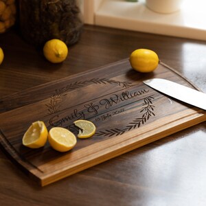Personalized chopping board made of walnut wood Wedding gift Anniversary gift image 3