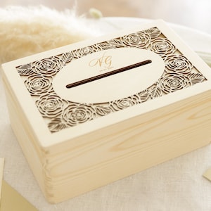 Caja de sobres de madera personalizada con rosas Idea de regalo personalizada para una caja de tarjetas de regalo