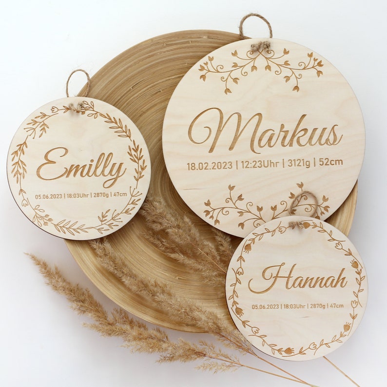 Wooden ornament personalized decoration Baby shower gift engraved name image 1