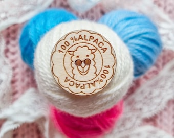 100% alpaca - wooden buttons with a lama | engraved composition labels | for knitted and crocheted woolen products