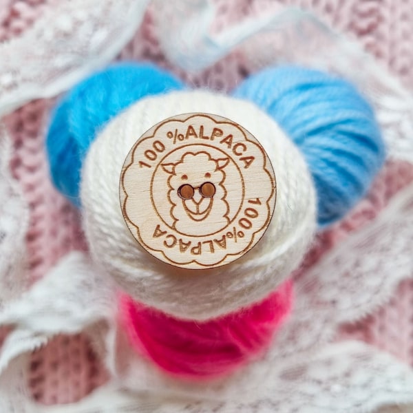 100% Alpaka - Holzknöpfe mit Lama | gravierte Kompositionsetiketten | für gestrickte und gehäkelte Wollprodukte
