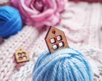 Tiny house buttons | home sweet home | for homemade and handmade items | wooden buttons with window