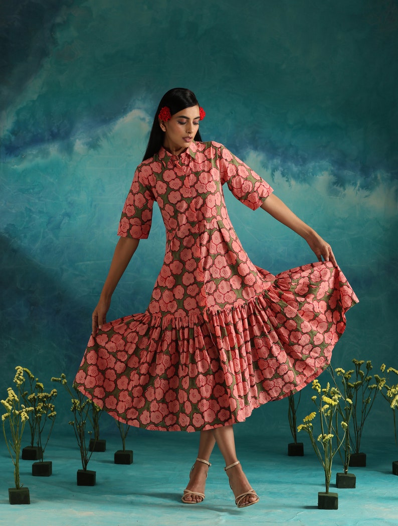 Floral block print midi dress with big flare image 2