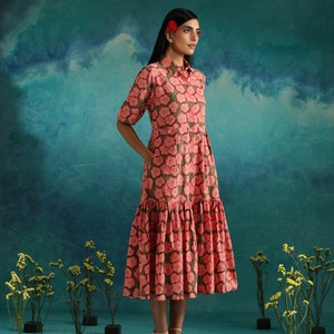 Floral block print midi dress with big flare image 3