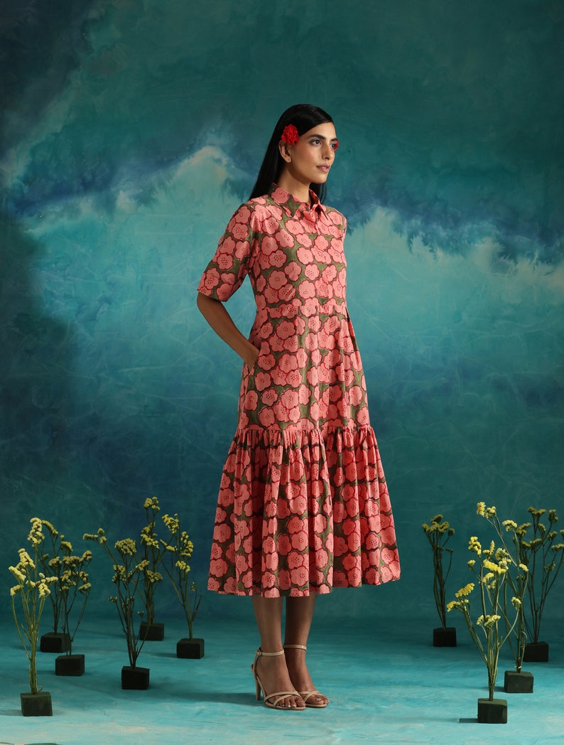 Floral block print midi dress with big flare image 3