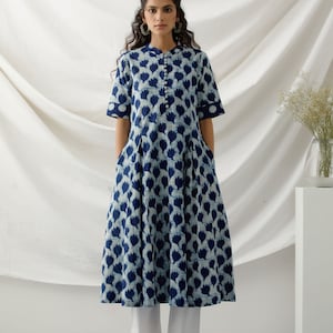 Block print tunic midi dress image 5