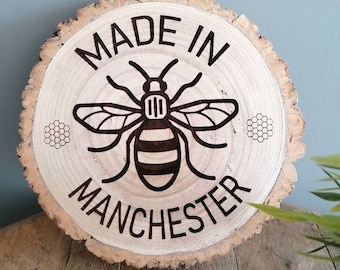 Handmade Rustic Log Slice Manchester Bee Plaque Round with Burnt in Manchester Bee