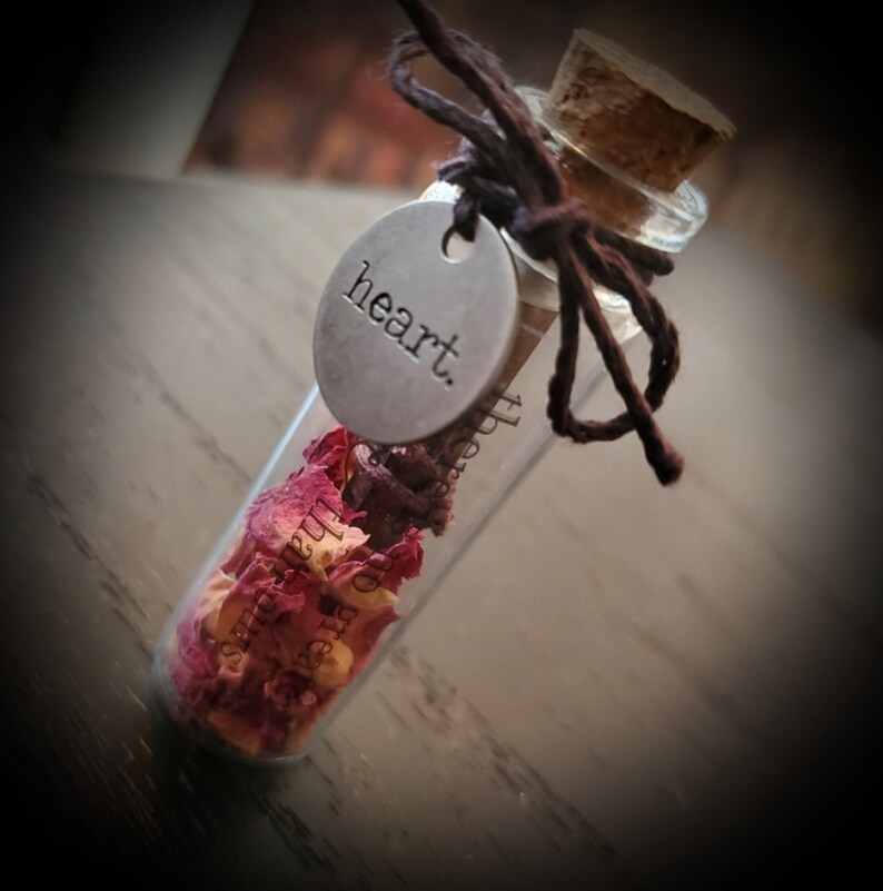 Personalized mini scroll message in a bottle for greetings | Etsy